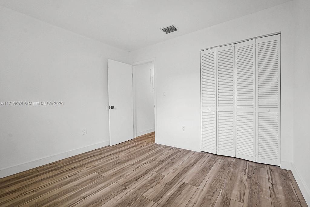 Recientemente alquilado: $3,900 (4 camas, 2 baños, 1710 Pies cuadrados)