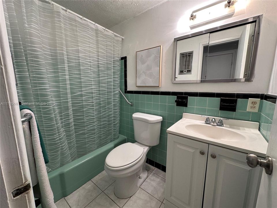 Vendido Recientemente: $120,000 (1 camas, 1 baños, 600 Pies cuadrados)