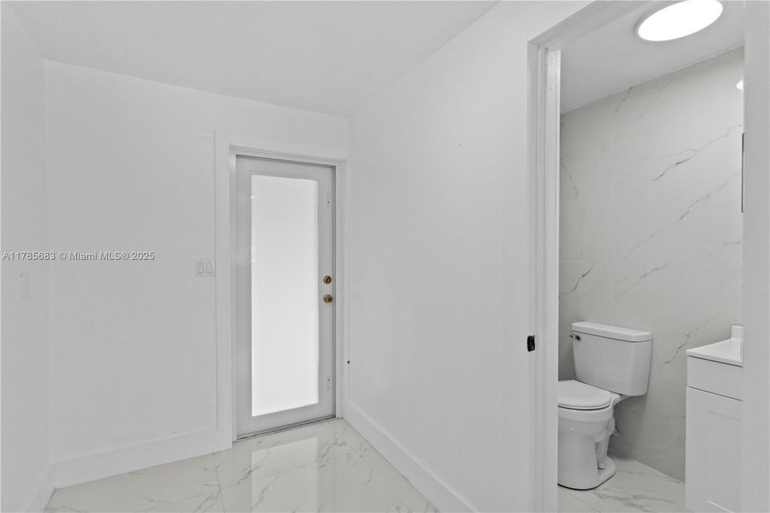 Vendido Recientemente: $590,000 (4 camas, 2 baños, 1482 Pies cuadrados)