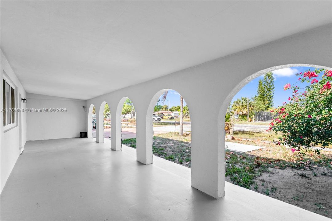 Vendido Recientemente: $590,000 (4 camas, 2 baños, 1482 Pies cuadrados)