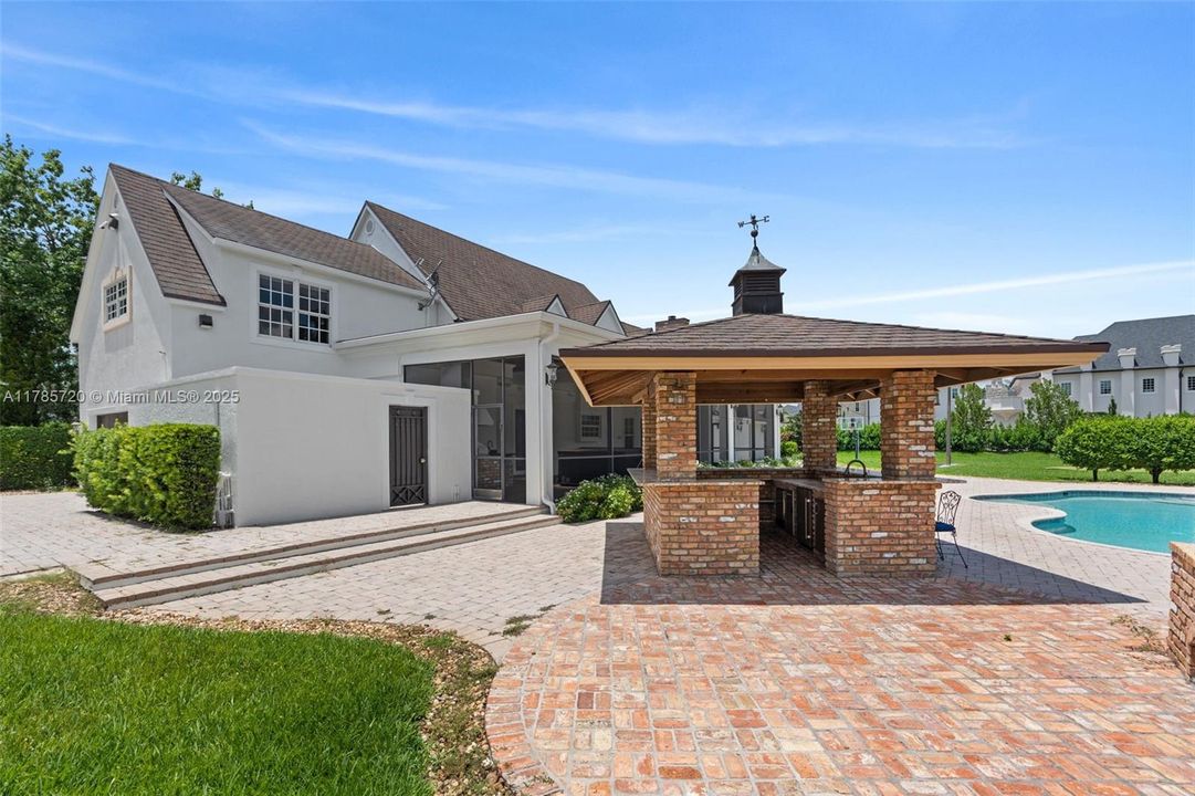 For Sale: $5,800,000 (5 beds, 5 baths, 5424 Square Feet)