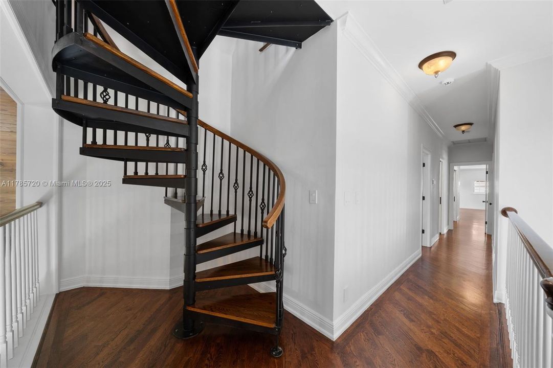 For Sale: $5,800,000 (5 beds, 5 baths, 5424 Square Feet)