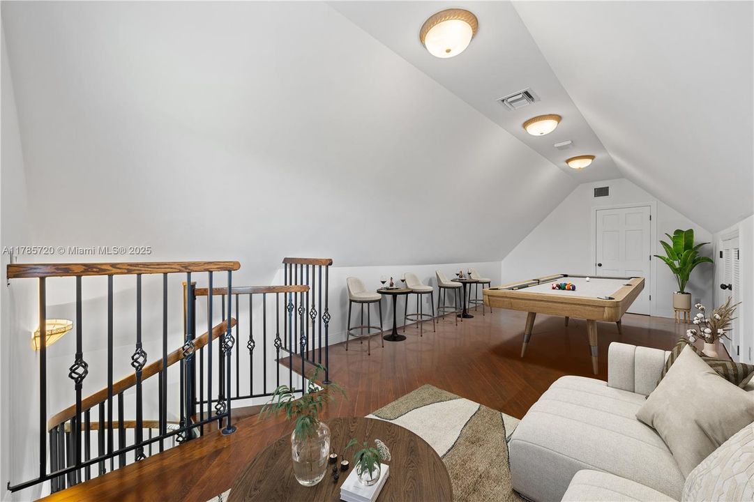 For Sale: $5,800,000 (5 beds, 5 baths, 5424 Square Feet)