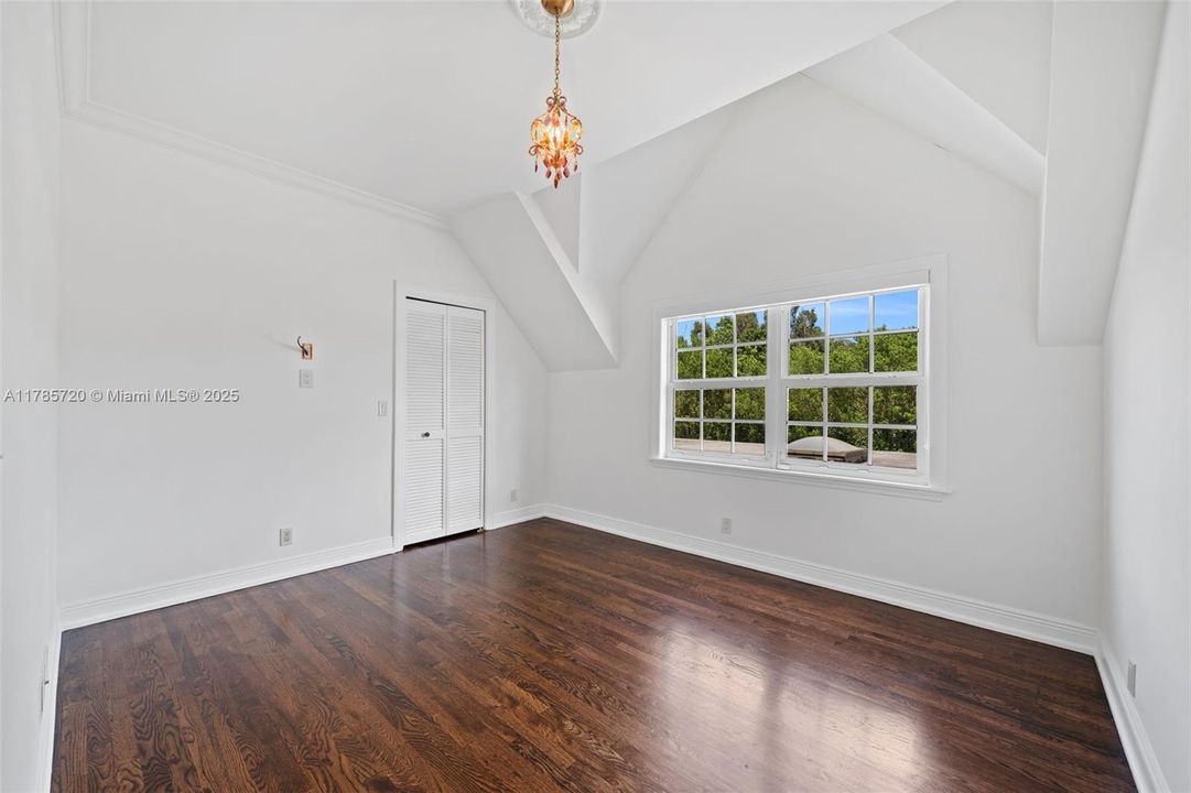 For Sale: $5,800,000 (5 beds, 5 baths, 5424 Square Feet)