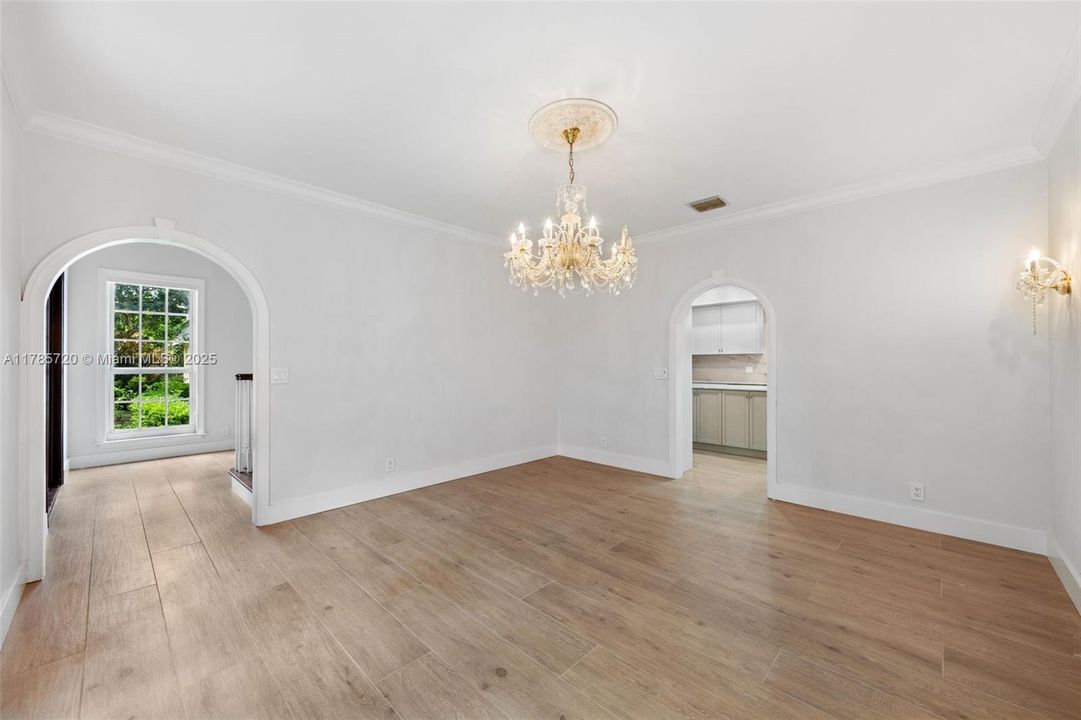 For Sale: $5,800,000 (5 beds, 5 baths, 5424 Square Feet)