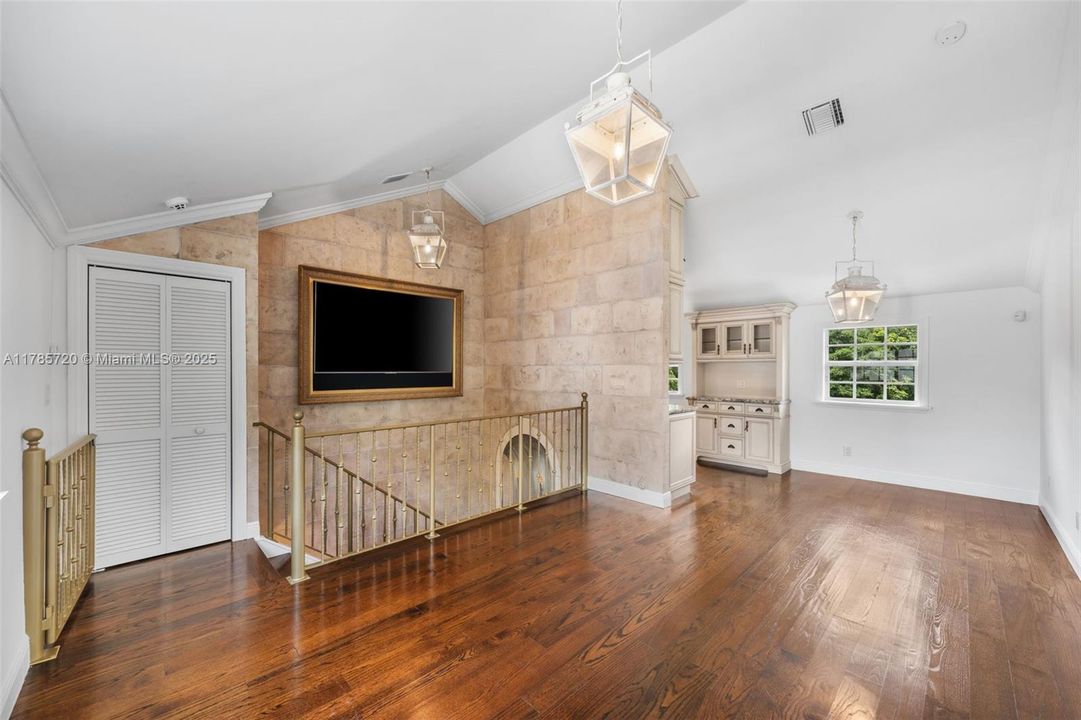 For Sale: $5,800,000 (5 beds, 5 baths, 5424 Square Feet)