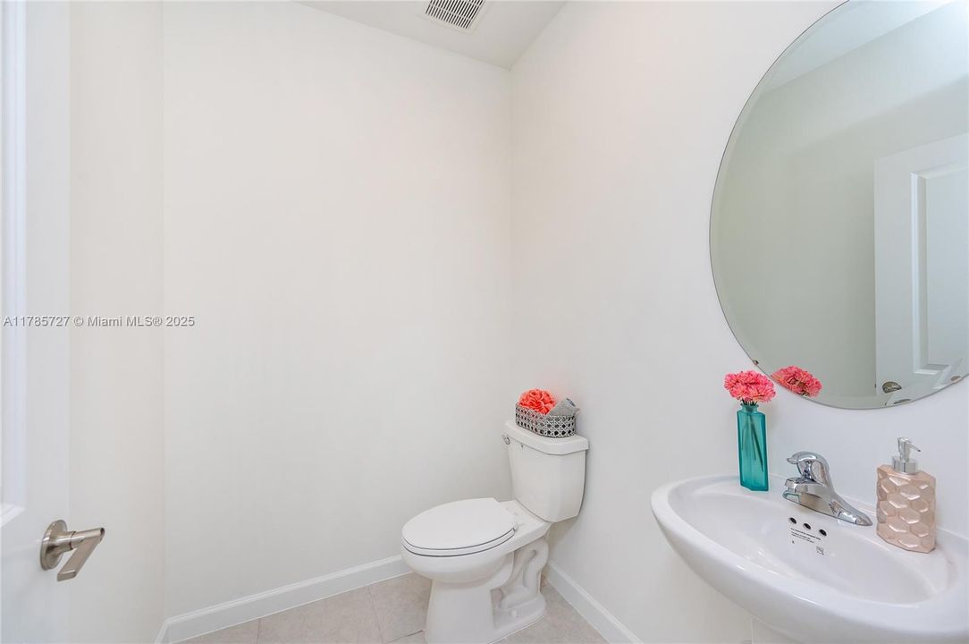 Недавно арендовано: $3,900 (3 спален, 2 ванн, 2086 Квадратных фут)