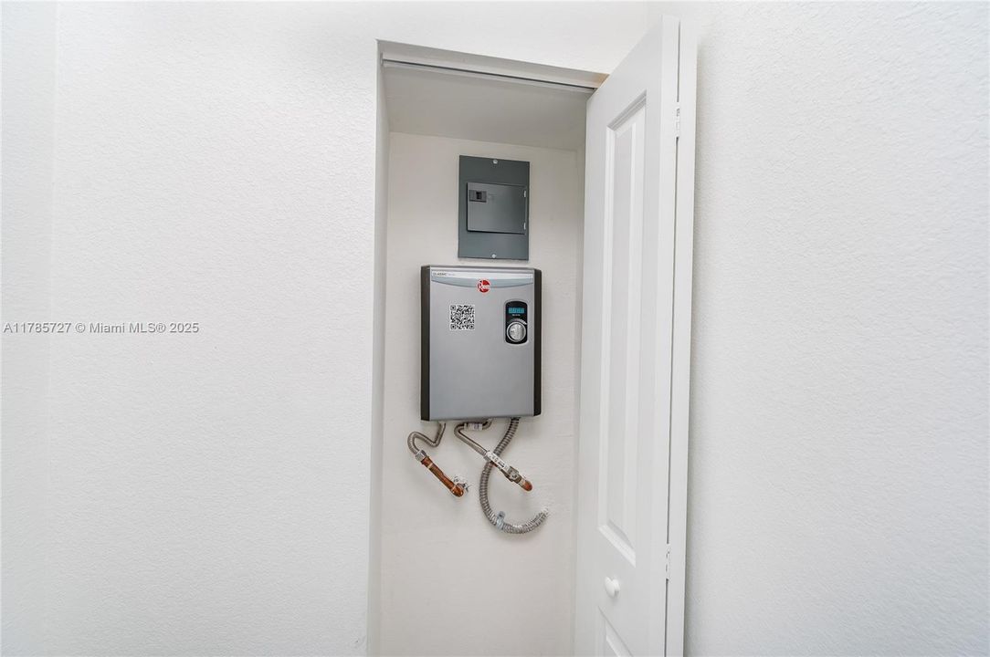 Недавно арендовано: $3,900 (3 спален, 2 ванн, 2086 Квадратных фут)