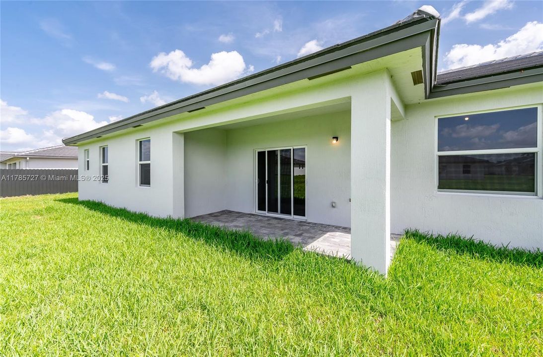 Недавно арендовано: $3,900 (3 спален, 2 ванн, 2086 Квадратных фут)