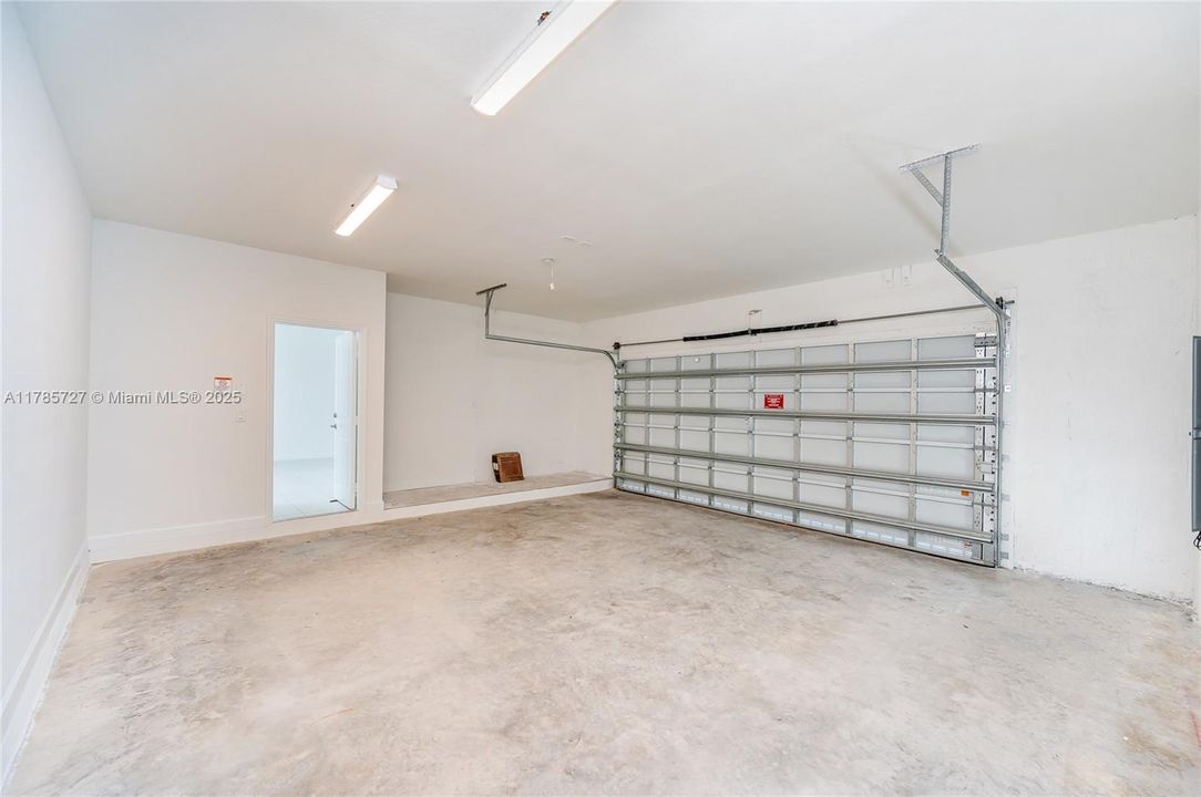 Недавно арендовано: $3,900 (3 спален, 2 ванн, 2086 Квадратных фут)