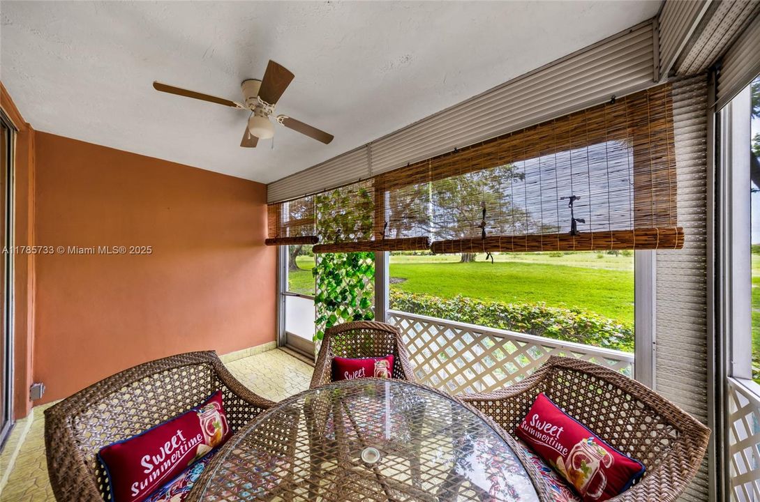 На продажу: $250,000 (2 спален, 2 ванн, 1100 Квадратных фут)