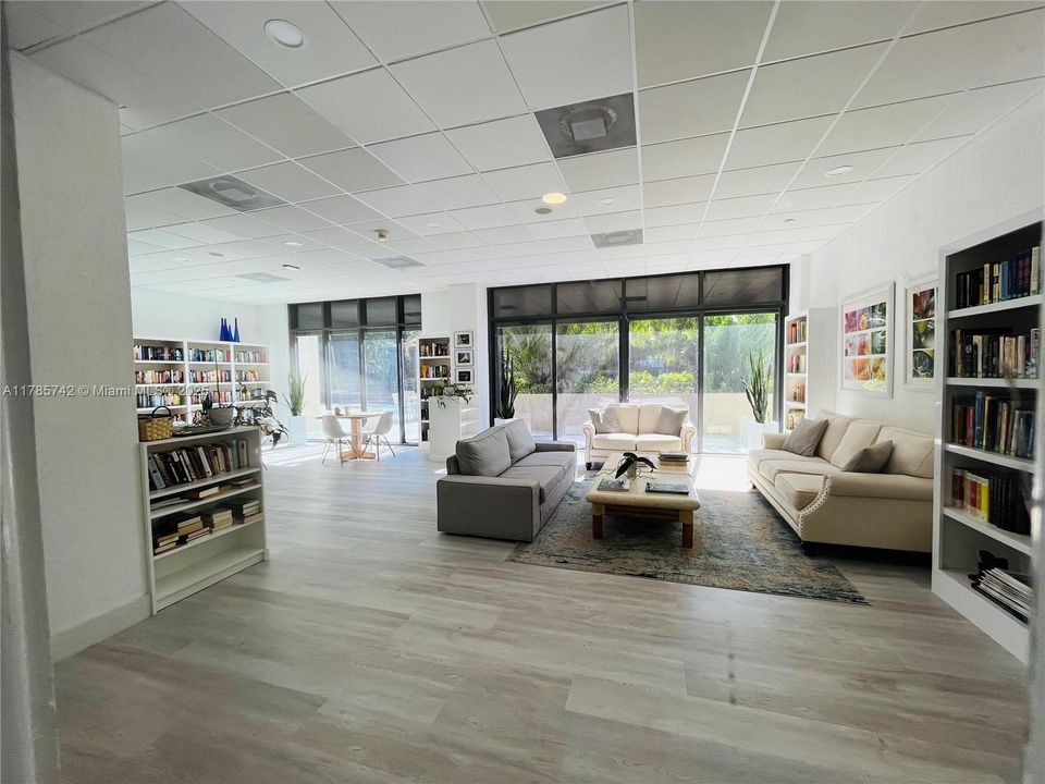 最近租的: $3,495 (2 贝兹, 2 浴室, 1030 平方英尺)