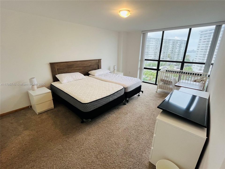 最近租的: $3,495 (2 贝兹, 2 浴室, 1030 平方英尺)