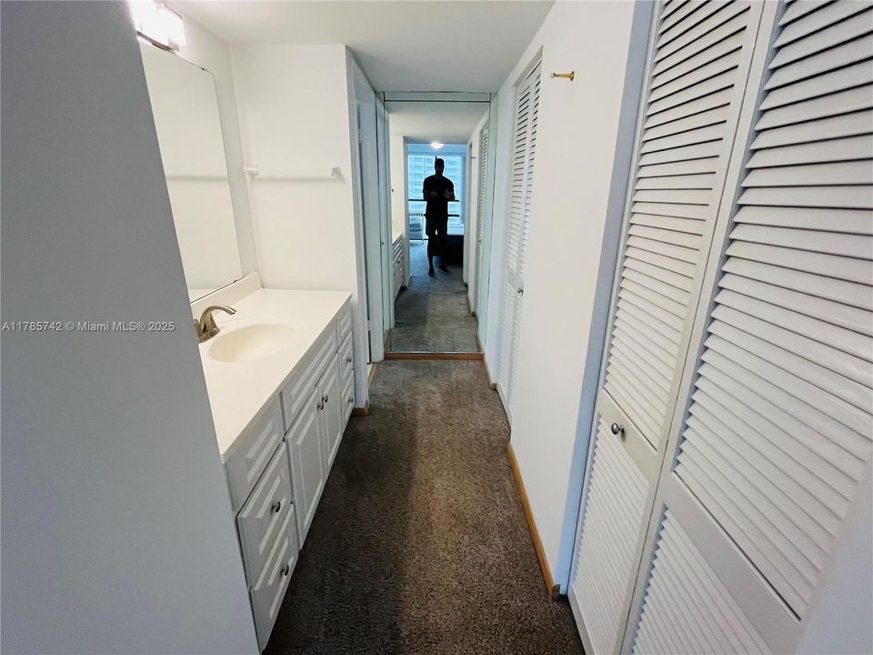 最近租的: $3,495 (2 贝兹, 2 浴室, 1030 平方英尺)