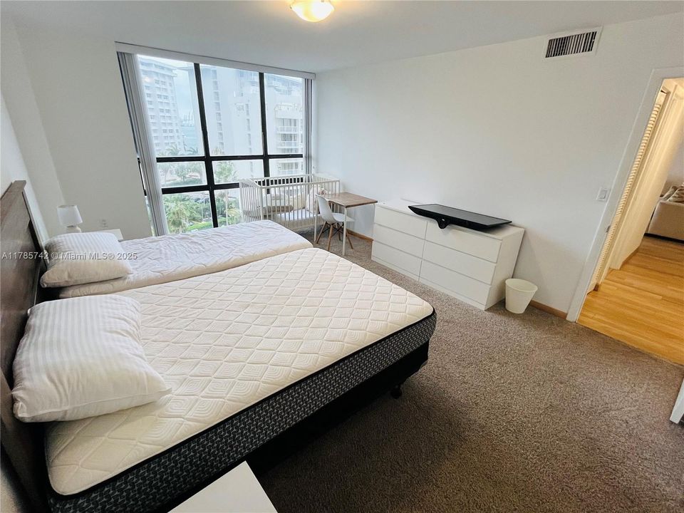 最近租的: $3,495 (2 贝兹, 2 浴室, 1030 平方英尺)