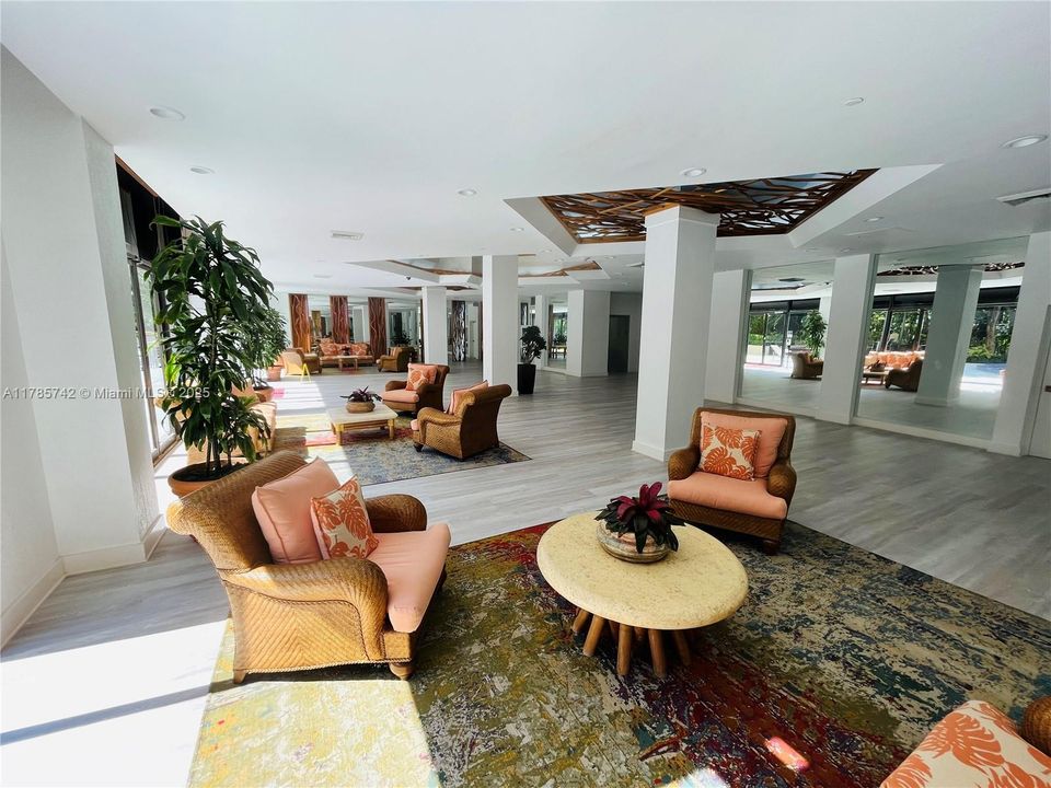 最近租的: $3,495 (2 贝兹, 2 浴室, 1030 平方英尺)