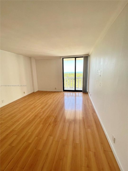 For Sale: $1,195,000 (2 beds, 2 baths, 1409 Square Feet)