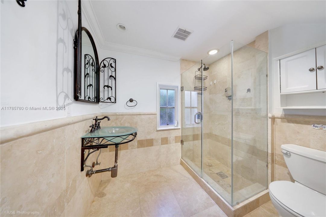 最近租的: $8,500 (4 贝兹, 3 浴室, 2350 平方英尺)