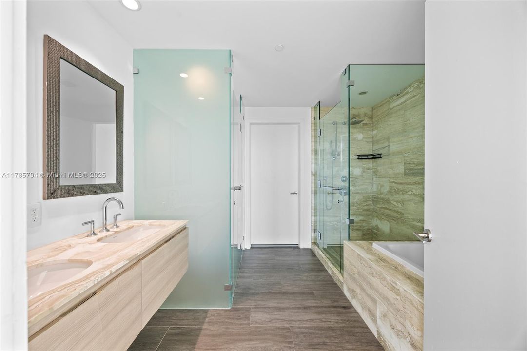 Недавно арендовано: $4,600 (1 спален, 2 ванн, 944 Квадратных фут)