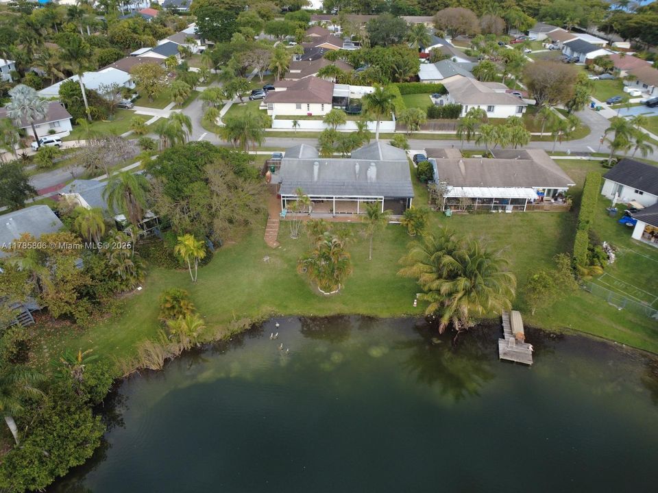 Recently Sold: $749,900 (4 beds, 2 baths, 1924 Square Feet)