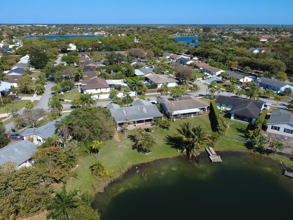 Recently Sold: $749,900 (4 beds, 2 baths, 1924 Square Feet)