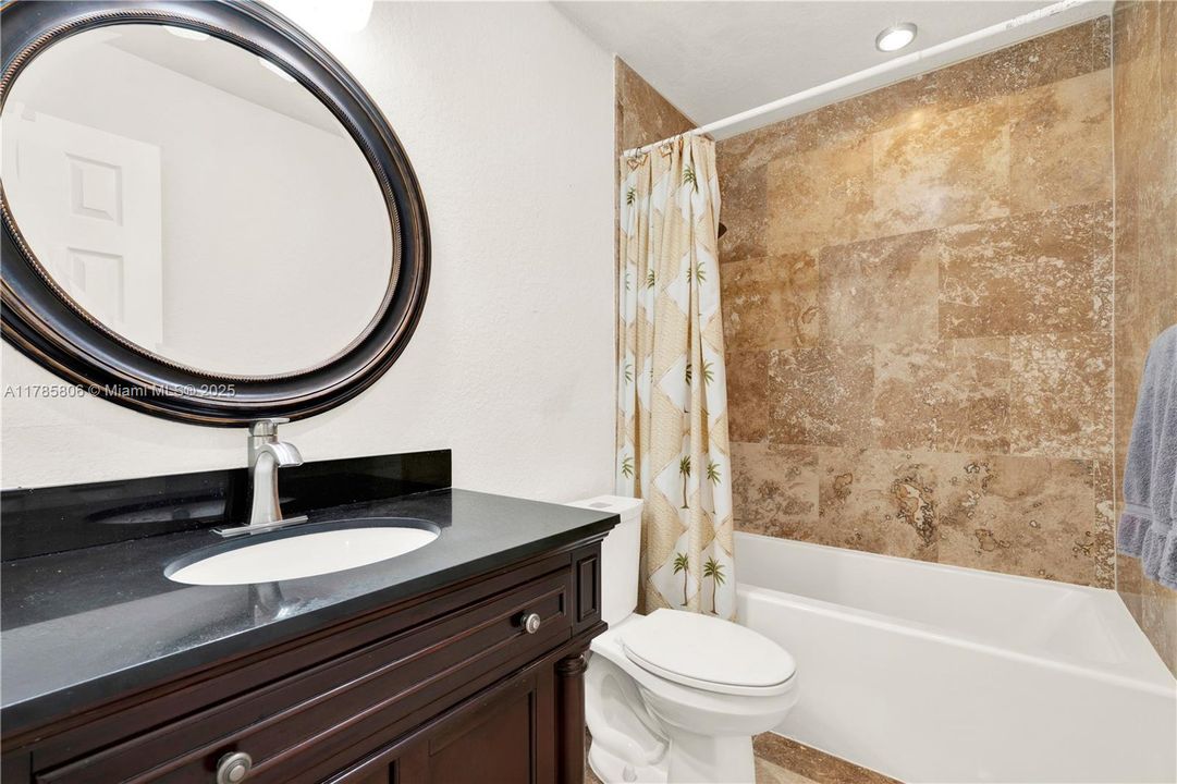 Recently Sold: $749,900 (4 beds, 2 baths, 1924 Square Feet)