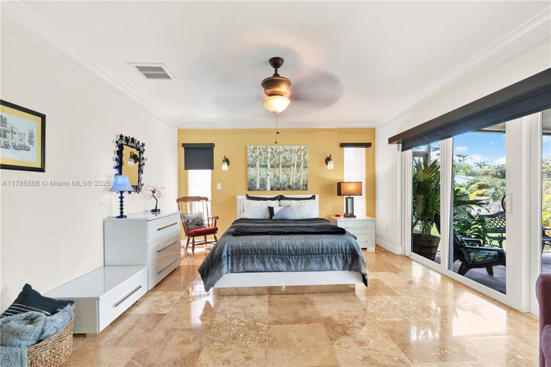 Recently Sold: $749,900 (4 beds, 2 baths, 1924 Square Feet)