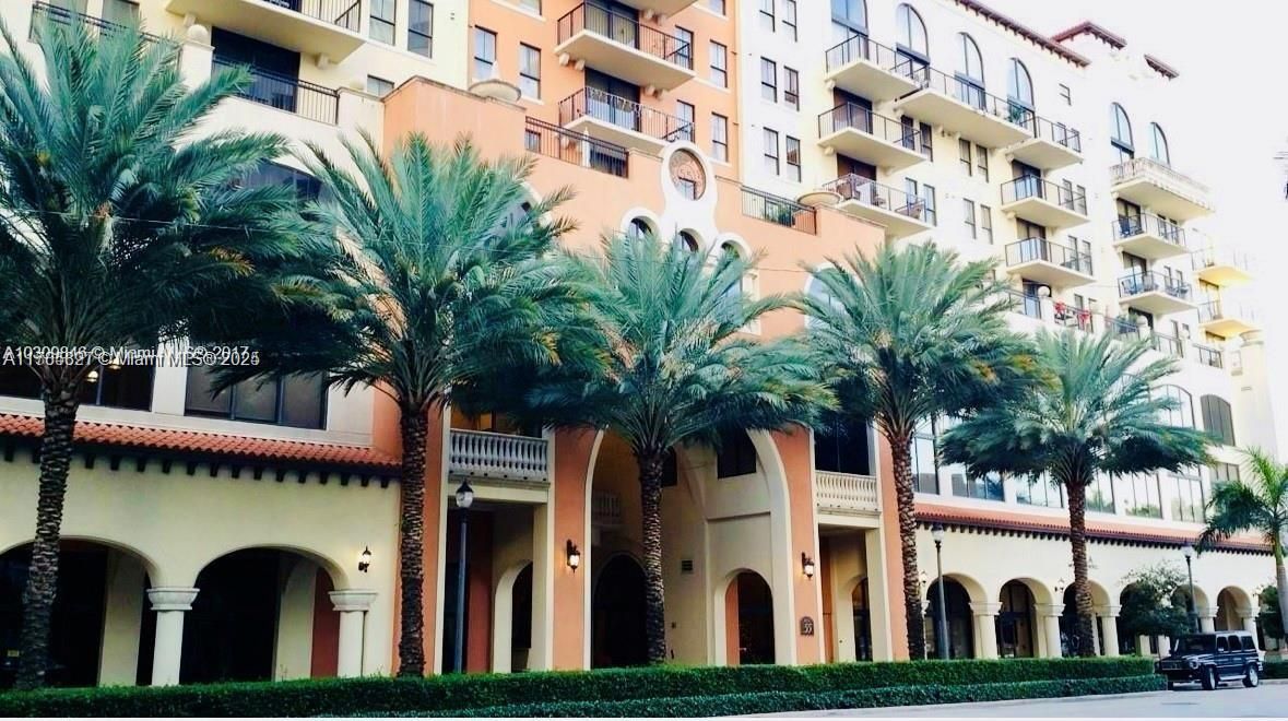 最近租的: $3,190 (1 贝兹, 1 浴室, 790 平方英尺)