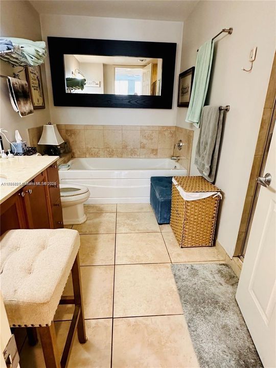 最近租的: $3,190 (1 贝兹, 1 浴室, 790 平方英尺)