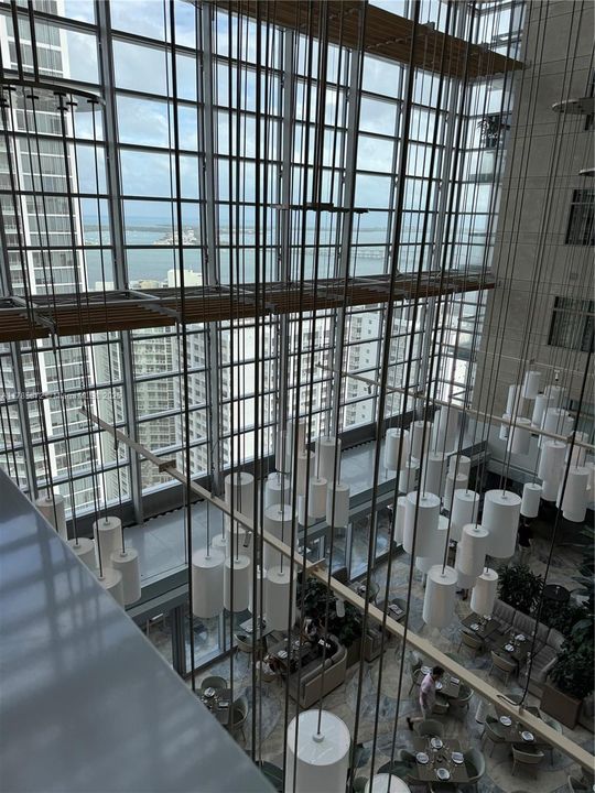 出租: $6,000 (2 贝兹, 2 浴室, 1290 平方英尺)