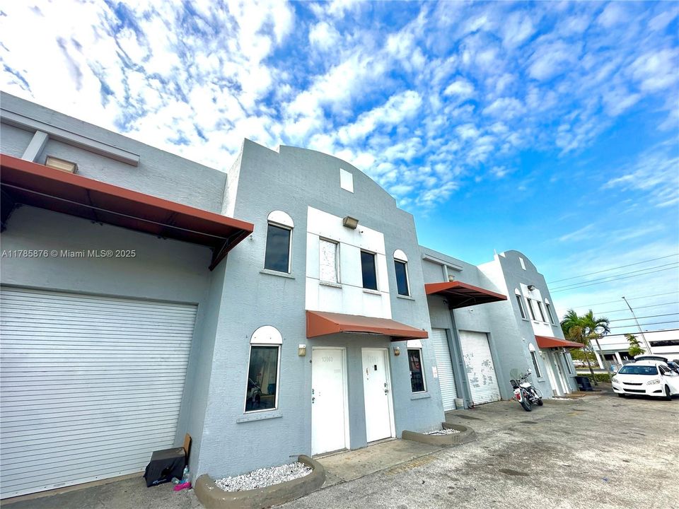 待售: $399,000 (0 贝兹, 0 浴室, 0 平方英尺)