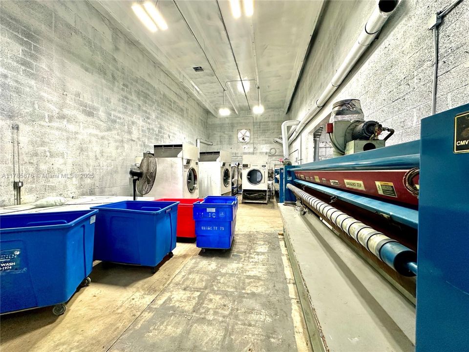 待售: $399,000 (0 贝兹, 0 浴室, 0 平方英尺)