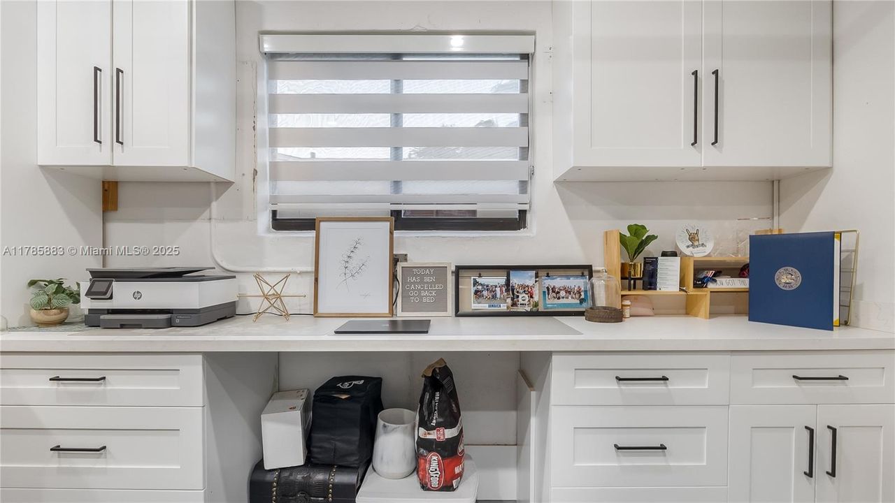 Vendido Recientemente: $660,000 (3 camas, 2 baños, 1606 Pies cuadrados)