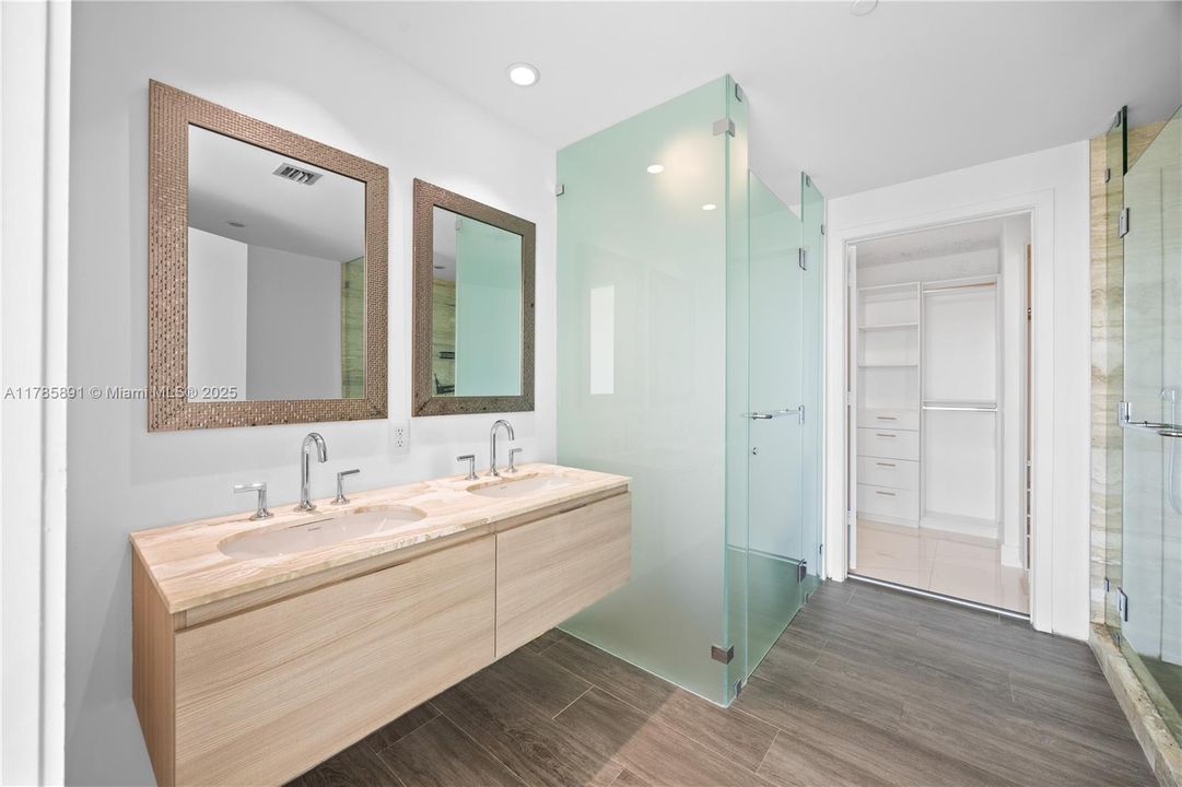 На продажу: $790,000 (1 спален, 2 ванн, 944 Квадратных фут)