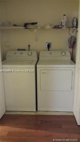 Recently Rented: $1,800 (1 beds, 1 baths, 862 Square Feet)