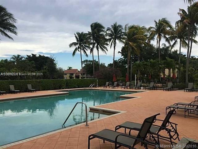 Recently Rented: $1,800 (1 beds, 1 baths, 862 Square Feet)