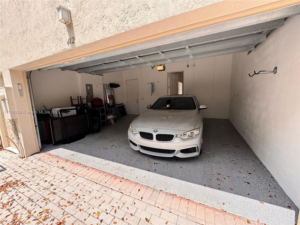 Recently Rented: $3,200 (3 beds, 2 baths, 1678 Square Feet)