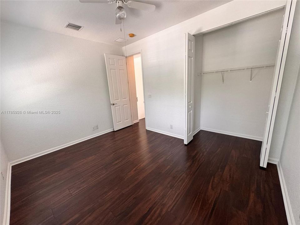 Recently Rented: $3,200 (3 beds, 2 baths, 1678 Square Feet)