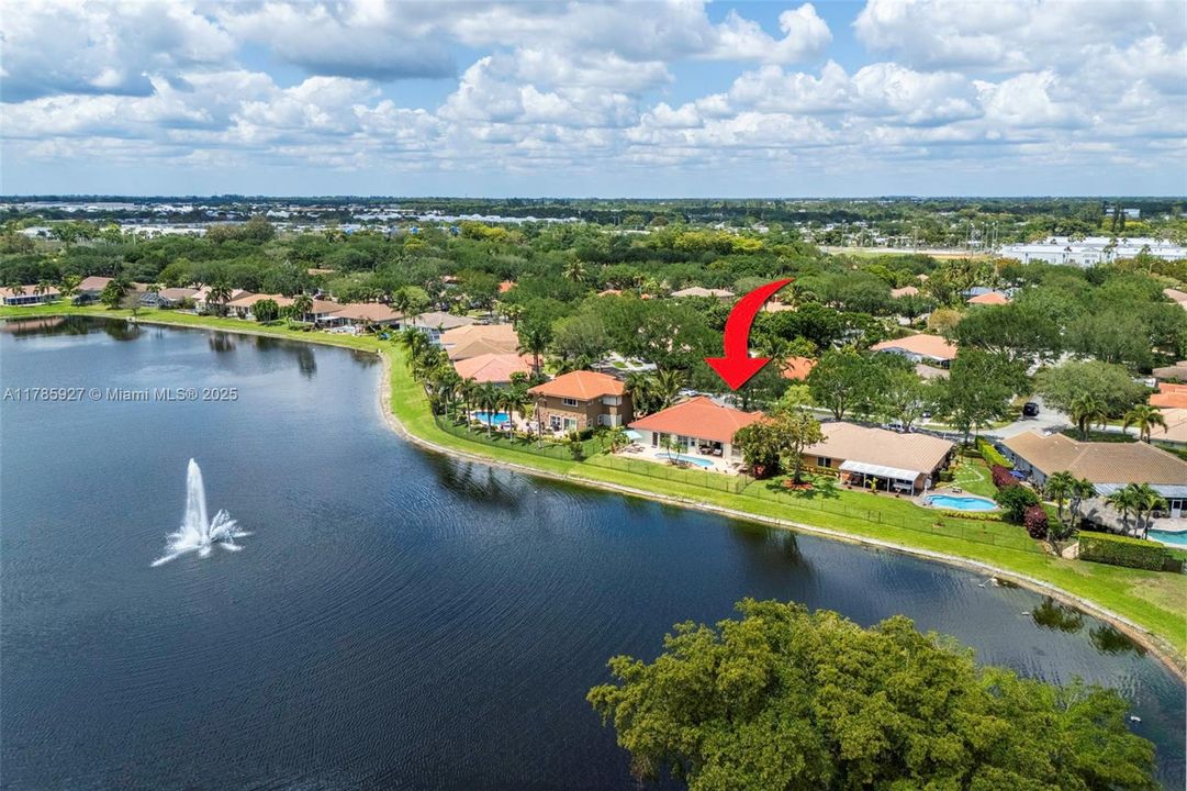 Недавно продано: $714,900 (4 спален, 3 ванн, 2122 Квадратных фут)