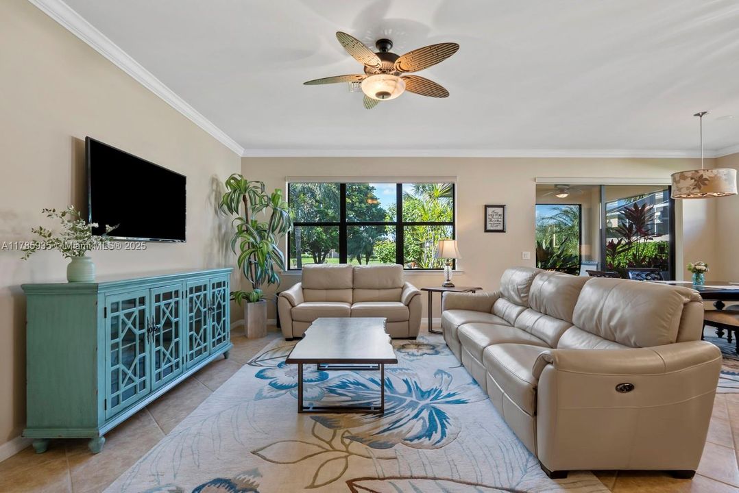For Sale: $498,900 (2 beds, 2 baths, 1669 Square Feet)