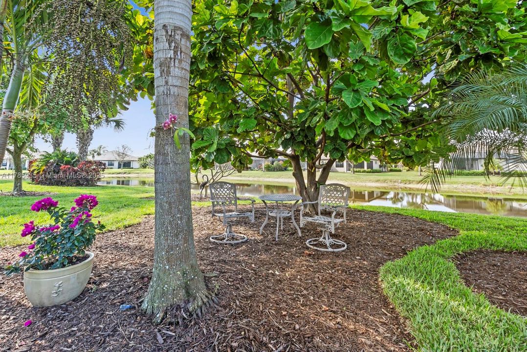 For Sale: $498,900 (2 beds, 2 baths, 1669 Square Feet)