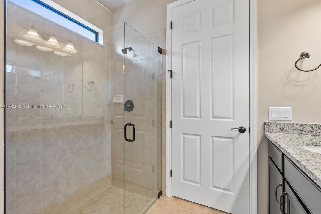 For Sale: $498,900 (2 beds, 2 baths, 1669 Square Feet)