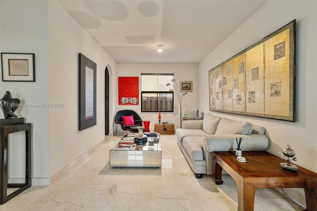 En Venta: $1,180,000 (5 camas, 4 baños, 3084 Pies cuadrados)