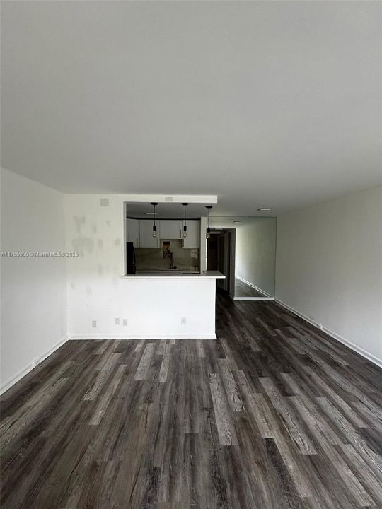 待售: $125,000 (1 贝兹, 1 浴室, 600 平方英尺)