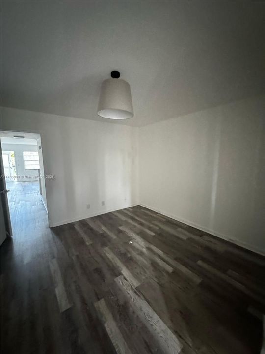 待售: $125,000 (1 贝兹, 1 浴室, 600 平方英尺)