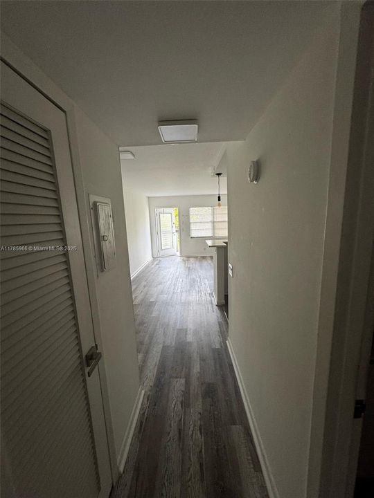 待售: $125,000 (1 贝兹, 1 浴室, 600 平方英尺)