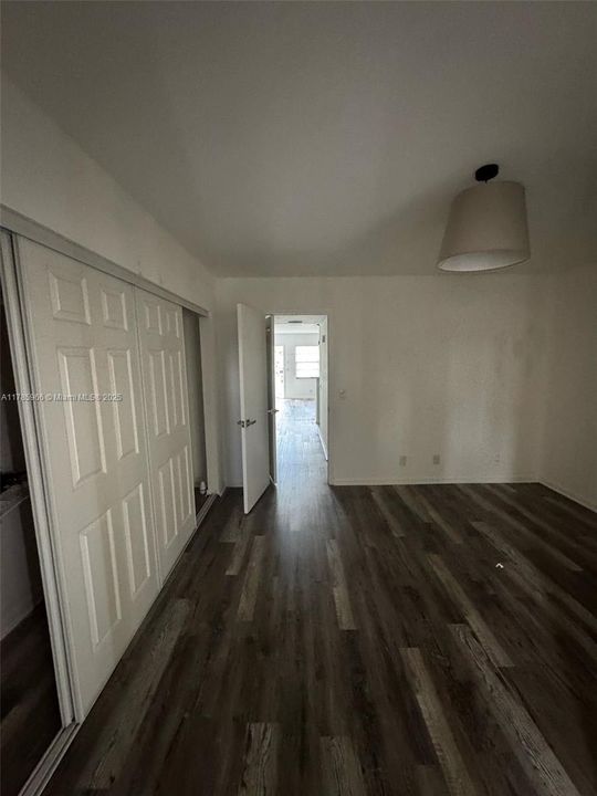 待售: $125,000 (1 贝兹, 1 浴室, 600 平方英尺)