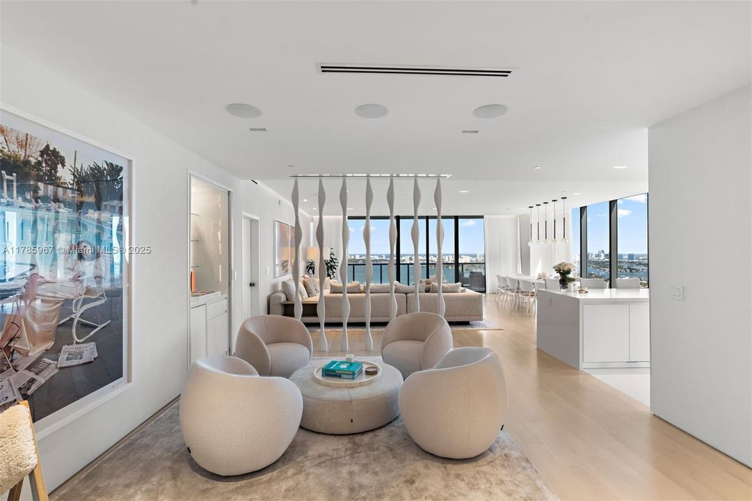 En Venta: $6,250,000 (5 camas, 5 baños, 3966 Pies cuadrados)