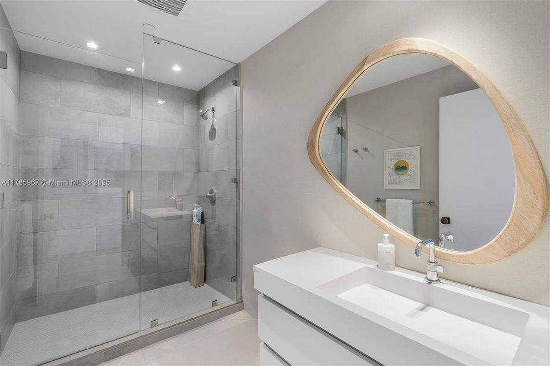 En Venta: $6,250,000 (5 camas, 5 baños, 3966 Pies cuadrados)
