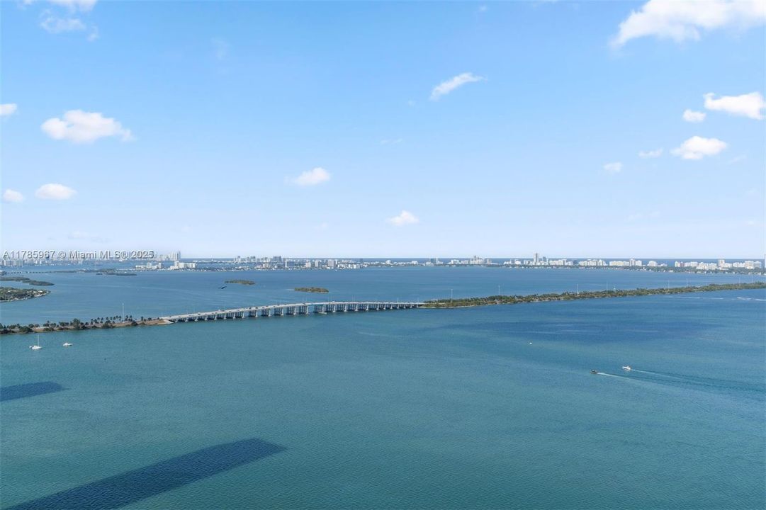 En Venta: $6,250,000 (5 camas, 5 baños, 3966 Pies cuadrados)